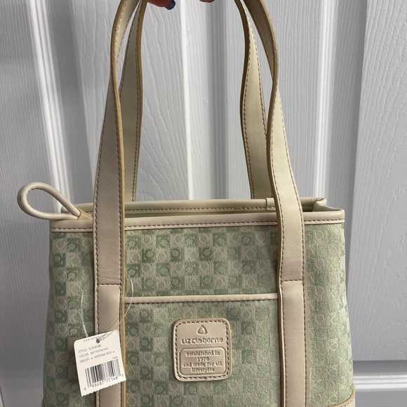 Liz Claiborne 397 Pistachio hand bag cream and light green coloured purse - Picture 3 of 12